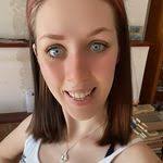 Evangeline Mays's Instagram, Twitter & Facebook