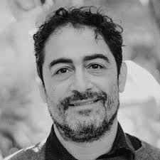 Daniel Mate's Instagram, Twitter & Facebook