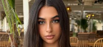 Witness Eva Savagiou's Stunning Nudes