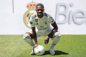 While his father moved to sao paulo, his mother. Great Expectations As Brazil Prodigy Vinicius Jr Unveiled By Real Madrid