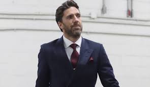 Björn henrik lundqvist, född 2 mars 1982 i åre, 1 är en svensk professionell ishockeymålvakt som är tänkt att spela för washington capitals i nhl inför säsongen 2021. Nhl Startorhuter Henrik Lundqvist Muss Am Offenen Herzen Operiert Werden