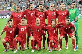 Die portugiesische fußballnationalmannschaft der männer ist eine auswahl von portugiesischen fußballspielern, die den portugiesischen fußballverband auf internationaler ebene. Fussball Europameisterschaft 2012 Portugal Wikipedia