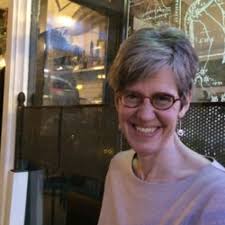 Lauren Gillingham's Instagram, Twitter & Facebook