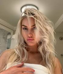 Charley Hull, icona di stile e un sex symbol del mondo del golf