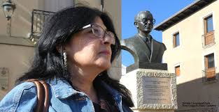 MARTA MUÑIZ JOSSEAU ES HOY LA PROTAGONISTA DE “ESCULTORES LEONESES EN MI  CAMINO”. EL ARTÍCULO QUE PUBLICA LA NUEVA CRÓNICA –Dime, Marta, ¿cómo  fueron aquellos primeros años de tu vida al lado