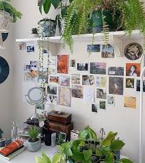 Partlyplant On Instagram Happy Happy Aesthetic Aesthetictumblr Tumblr Tumblrgirl 2019 Shoes Sky Cute Socks Pa In 2020 Room Inspo Dreamy Room Indie Room