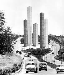 Las Torres De Satelite Ciudad Satelite Naucalpan De Juarez Estado De Mexico Mexico 1957 Arq Luis Barragan Con Mathia Mexico History Mexico People
