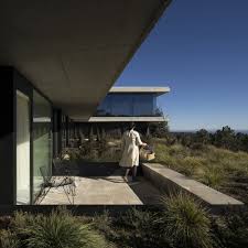 Gallery Of Sao Lourenco House Burel Panorama Hotel Site Specific Arquitectura P 06 Atelier 25 Hotel Sites Sao Lourenco Veranda