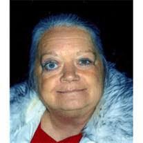 Noreen Kay's Instagram, Twitter & Facebook