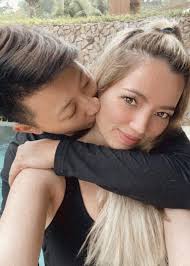 Maya Hồ Next Top Model quấn quýt người yêu đồng giới cỡ nào?