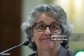 370 Ellen Weintraub Photos & High Res Pictures