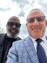 Darius Adams (@dariusadamss)