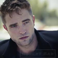 𝗡𝗘𝗪 𝗢𝗨𝗧𝗧𝗔𝗞𝗘𝗦: 9 Tagged HQ Photos of Robert Pattinson from 2014  𝗘𝘀𝗾𝘂𝗶𝗿𝗲 𝗨𝗞 photoshoot 📸 Simon Emmett More at RPau (link in bio)  source: Weibo #robertpattinson #photoshoot #outtakes