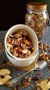 Joyeux Premier Anniversaire Le Blog Un Enorme Merci Les Resultats Du Concours Et Une Recette De Granola Muesli Croustillant Recette Muesli Granola Recette
