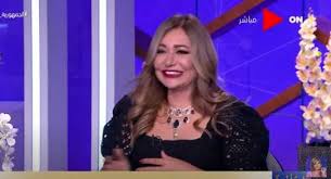 .لأن البطن المشدودة دليل على الأنوثة والجمال، وبالتالي يسعون بشتى الطرق إلى التخلص من دهون البطن، ويتبعون الكثير من الأنظمة الغذائية التي تساعد في حرق دهون البطن، بعضهم ينجح في ذلك مثل النجمة ليلى علوي التي فقدت الكثير من وزنهم في الفترة. Ve0tgomknbitzm
