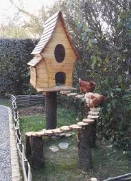 Mon Poulailler Sur Pilotis Avec Son Escalier En Colimacon Poulailler Poulailler Diy Maisons De Poulet