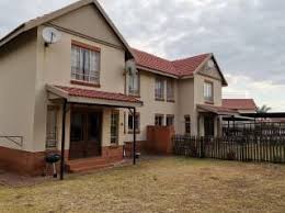 3 bedroom house with staff quarters to rent in doringkloof beautiful family home available to rent in. Duplex For Rent In Centurion Trovit