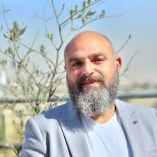 How many trucks will I need for my move?