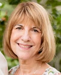 Patti Kinney's Instagram, Twitter & Facebook