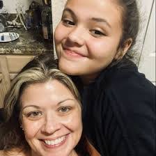 Gwen Martinez's Instagram, Twitter & Facebook