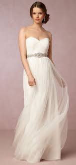 Vintage 1957 wedding dress with crinoline and vest size 5. 7 Destinations For Affordable Wedding Dresses Under 1 000 National Globalnews Ca