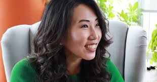 Anna Hu's Instagram, Twitter & Facebook