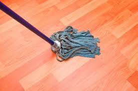 B vi + adv (=clean) limpiar , (with mop) pasar la fregona. Trapiador Spanish To English Translation Spanishdict