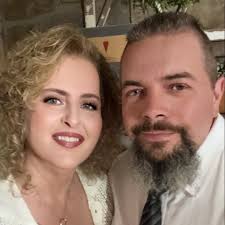 Reclaimed Lumber Project: Using Old Pine Corral Boards with Blue Stain