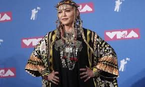 43,580 likes · 12,280 talking about this. 60 Yasli Madonna Alt Paltarinda Selfie Etdi Foto