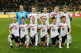 Zum thema frauen freundschaft 2021 findest du magazin, ergebnisse & tabelle, torjäger, scorer, assists, spielplan, statistik, teams. Frauen Wm 2019 Dfb Verteidigt Unterschiedliche Wm Pramien Fur Frauen Und Manner Fussball Stuttgarter Nachrichten