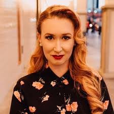 Krista Dearey's Instagram, Twitter & Facebook