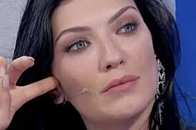 Uomini e donne non ha segreti per isaechia.it. Trono Over O Trono Classico Anticipazioni Uomini E Donne Oggi 8 Maggio Sorpresa Per Giovanna