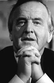 Former Taoiseach Albert Reynolds dies at age 81