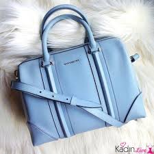 Ilkbahar Yaz Trendleri Bebek Mavisi Canta Modelleri Kadinlive Com Moda Cantalar Michael Kors Cantalar Canta