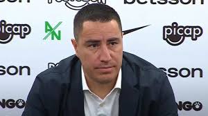 Indignación en México por salida de Efraín Juárez, en Nacional