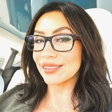 Brooke Tomlin's Instagram, Twitter & Facebook