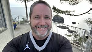 Doug Ruch: Terminally ill cancer patient spends his remaining months  traveling to volunteer in all 50 states