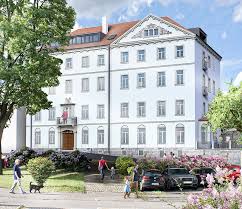 153 m² · 3.000 €/m² · 4 zimmer · wohnung · garten · keller · stellplatz · fußbodenheizung · terrasse. Wohnung In Pirna Kaufen Schlossblick Pirna