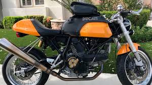 Veronica explores the ducati sport 1000 from the movie tron legacy. 2006 Ducati Sport Classic 1000 F40 Las Vegas 2020