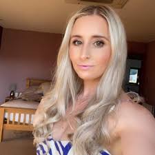 ED Christmas Party 🎄 Scrubs off Heels on! 🥂❄️✨ #ACP #physicianassociate  #EmergencyMedicine #barnsleyisbest #nonmedicalpractitoners