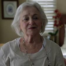 Edith Ross's Instagram, Twitter & Facebook