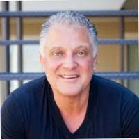 Robert Casto's Instagram, Twitter & Facebook