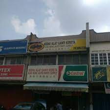 Tentu meletihkan jika anda kerap terpaksa menambah terpaksa menambah air ke dalam radiator. Kar Heng Parts Supply Automotive Shop