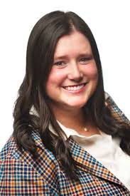 Jessica Sallee's Instagram, Twitter & Facebook