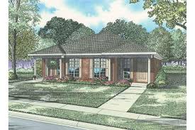 Narrow width in a home's design does not necessarily mean narrow choice or narrow appeal. Narrow Lot Duplex Plan Multi Unit Traditional 3 Beds Per Unit