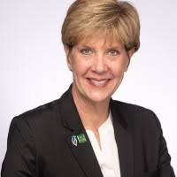 Amy Roell's Instagram, Twitter & Facebook