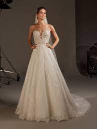 Book your appointment by calling +44 20 8605 9008 or check their facebook event for more information. Leehwa Bridal Holiday Sample Sale Losangeles Bridalsale Leehwawedding Pronovias Wedding Dress Bridal Gowns Couture Wedding Gowns