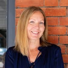 Carol Deveney's Instagram, Twitter & Facebook