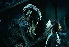 Le Labyrinthe De Pan Guillermo Del Toro Va Adapter Son Chef D Oeuvre En Livre Le Labyrinthe De Pan Film Pour Halloween Meilleur Film Horreur