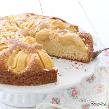 Sensationeller Joghurtkuchen Mit Apfeln Schlank Schnell Einfach Stephie Rezept Joghurt Kuchen Kuchen Rezepte Einfach Desserts Ohne Backen